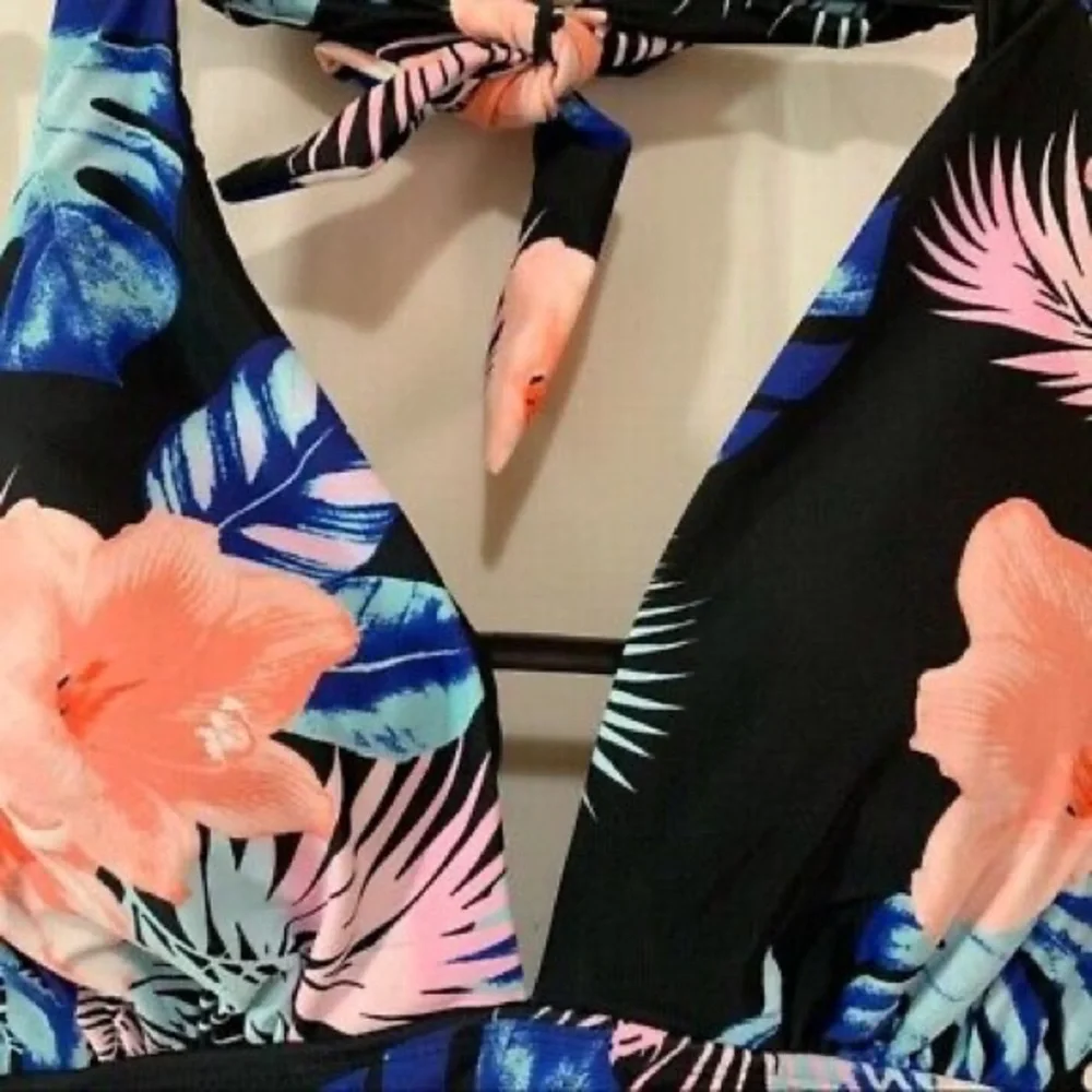 DKNY Tropical‎ Floral One Piece Swimsuit in Black/Pink Sizes XL NWOT - Picture 7 of 15
